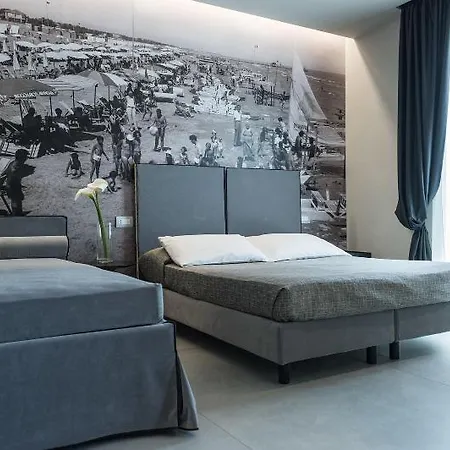 Commodore Hotel 4*